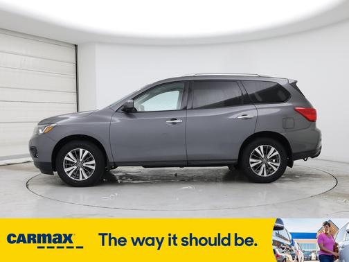 2019 Nissan Pathfinder SV
