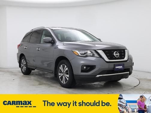 2019 Nissan Pathfinder SV
