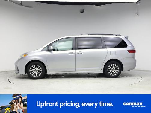 2020 Toyota Sienna XLE