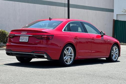 2023 Audi A4 45 S line Premium Plus