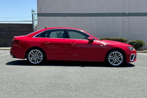 2023 Audi A4 45 S line Premium Plus