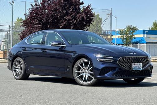 2023 Genesis G70 2.0T