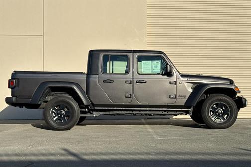 2024 Jeep Gladiator Sport
