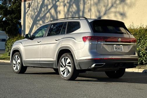 2024 Volkswagen Atlas 2.0T SE