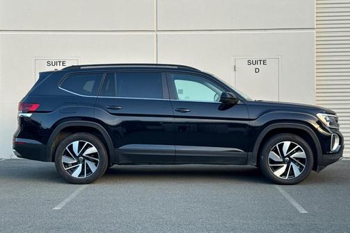 2024 Volkswagen Atlas 2.0T SE