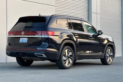 2024 Volkswagen Atlas 2.0T SE