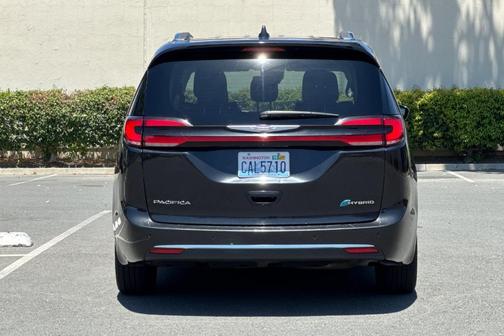 2021 Chrysler Pacifica Hybrid Touring L