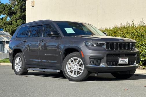 2022 Jeep Grand Cherokee L Laredo