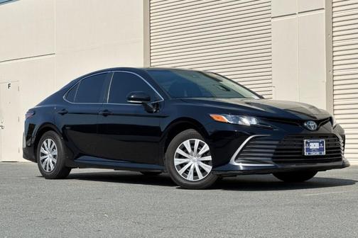 2023 Toyota Camry Hybrid LE