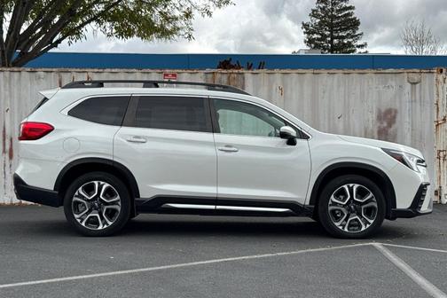 2023 Subaru Ascent Limited 8-Passenger