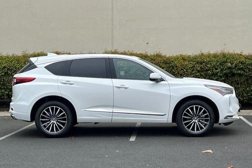 2025 Acura RDX Advance Package