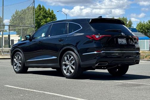 Majestic Black Pearl 2023 Acura MDX Technology