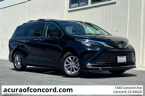 2022 Toyota Sienna XLE
