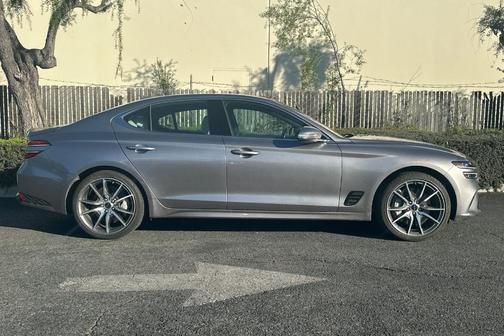 2024 Genesis G70 2.5T