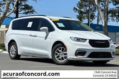 2022 Chrysler Pacifica Touring-L