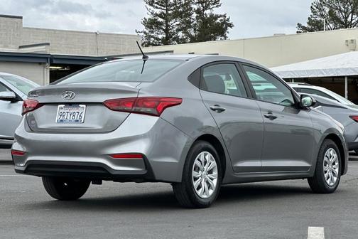 2021 Hyundai Accent SE