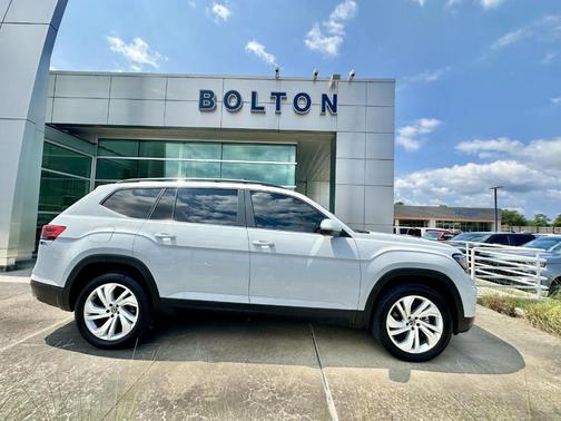 2022 Volkswagen Atlas 3.6L SE w/Technology