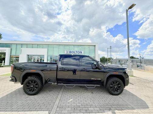 2024 GMC Sierra 2500 AT4