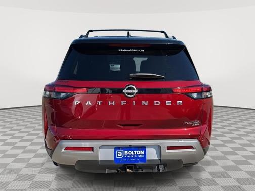 2023 Nissan Pathfinder Platinum