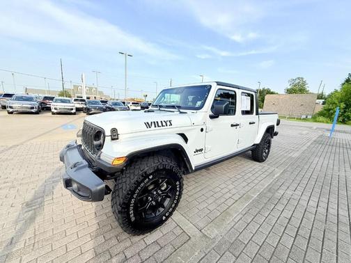 2024 Jeep Gladiator Sport