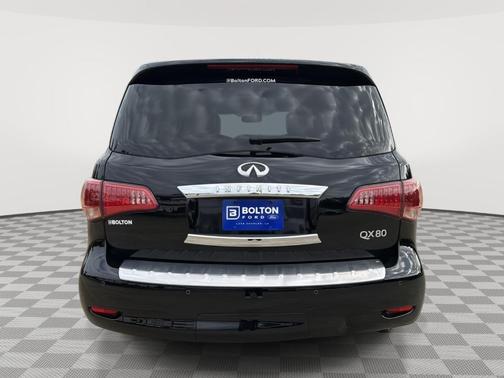 2017 INFINITI QX80 