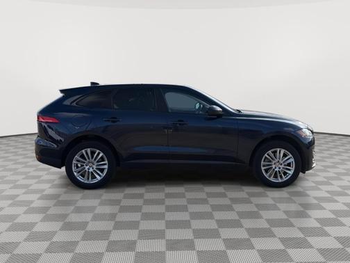 2017 Jaguar F-PACE 35t Prestige