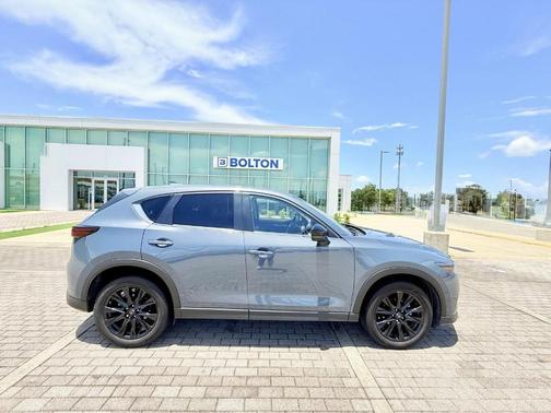 2022 Mazda CX-5 Carbon Edition