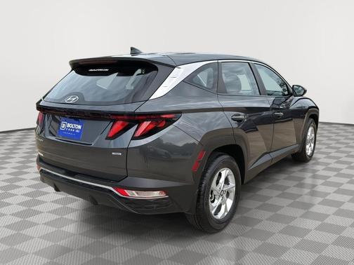 2024 Hyundai TUCSON SE