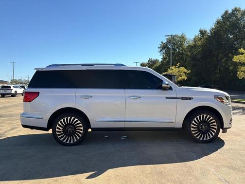 2019 Lincoln Navigator Black Label