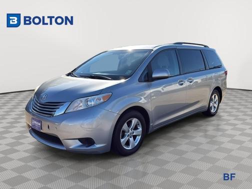 2017 Toyota Sienna LE