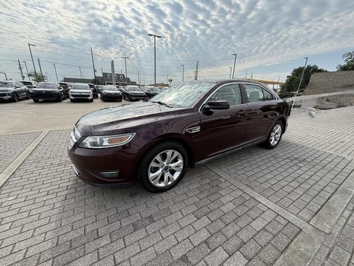 2011 Ford Taurus SEL