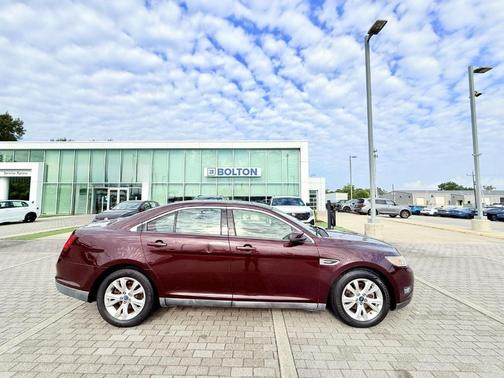 2011 Ford Taurus SEL