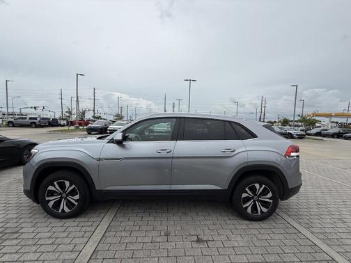 2024 Volkswagen Atlas Cross Sport 2.0T SE
