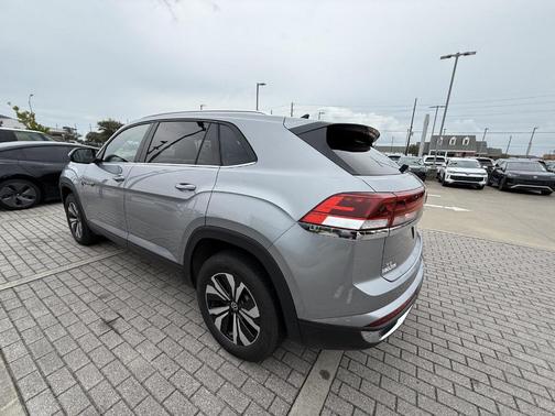 2024 Volkswagen Atlas Cross Sport 2.0T SE