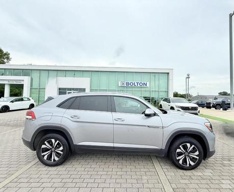2024 Volkswagen Atlas Cross Sport 2.0T SE