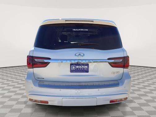 2021 INFINITI QX80 Luxe