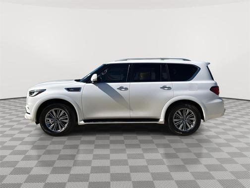 2021 INFINITI QX80 Luxe