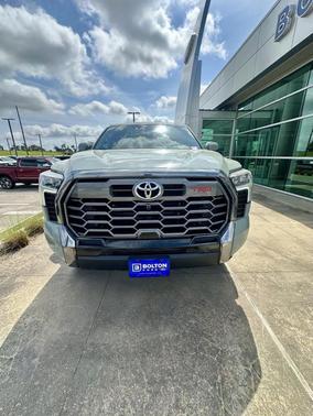 2025 Toyota Tundra Platinum