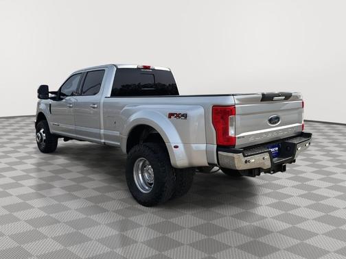 2017 Ford F-350 Lariat Super Duty