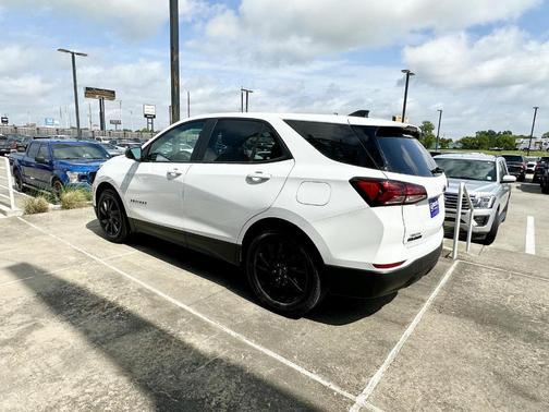 2023 Chevrolet Equinox LS