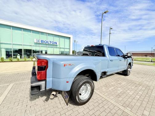 2023 Ford F-350 Lariat Super Duty