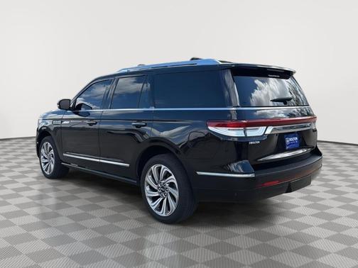 2024 Lincoln Navigator Premiere