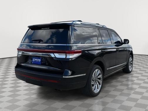 2024 Lincoln Navigator Premiere