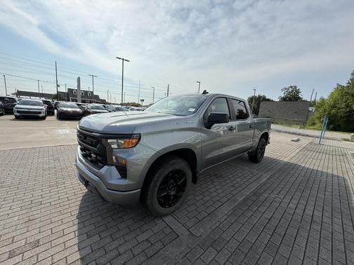 2024 Chevrolet Silverado 1500 Custom