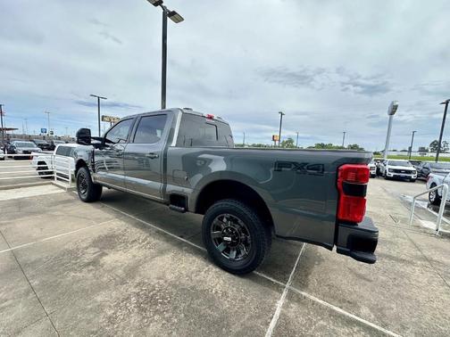 2023 Ford F-250 Lariat