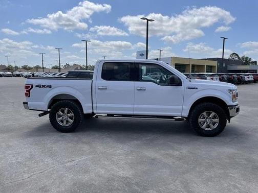 Photo 3 of 11 of 2020 Ford F-150 XLT