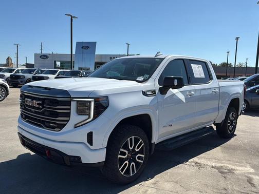 2024 GMC Sierra 1500 AT4