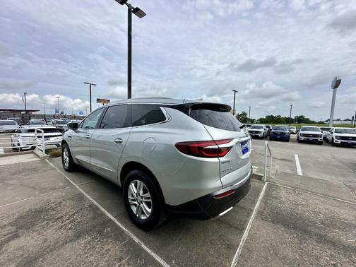 2018 Buick Enclave Essence