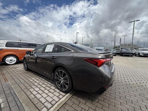 2019 Toyota Avalon XSE
