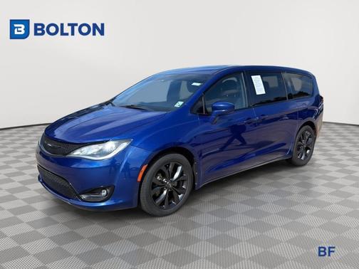 Ocean Blue Metallic 2019 Chrysler Pacifica Touring Plus
